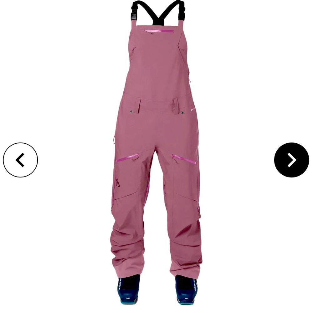 Flylow foxy snowboarding bib brand new with tag